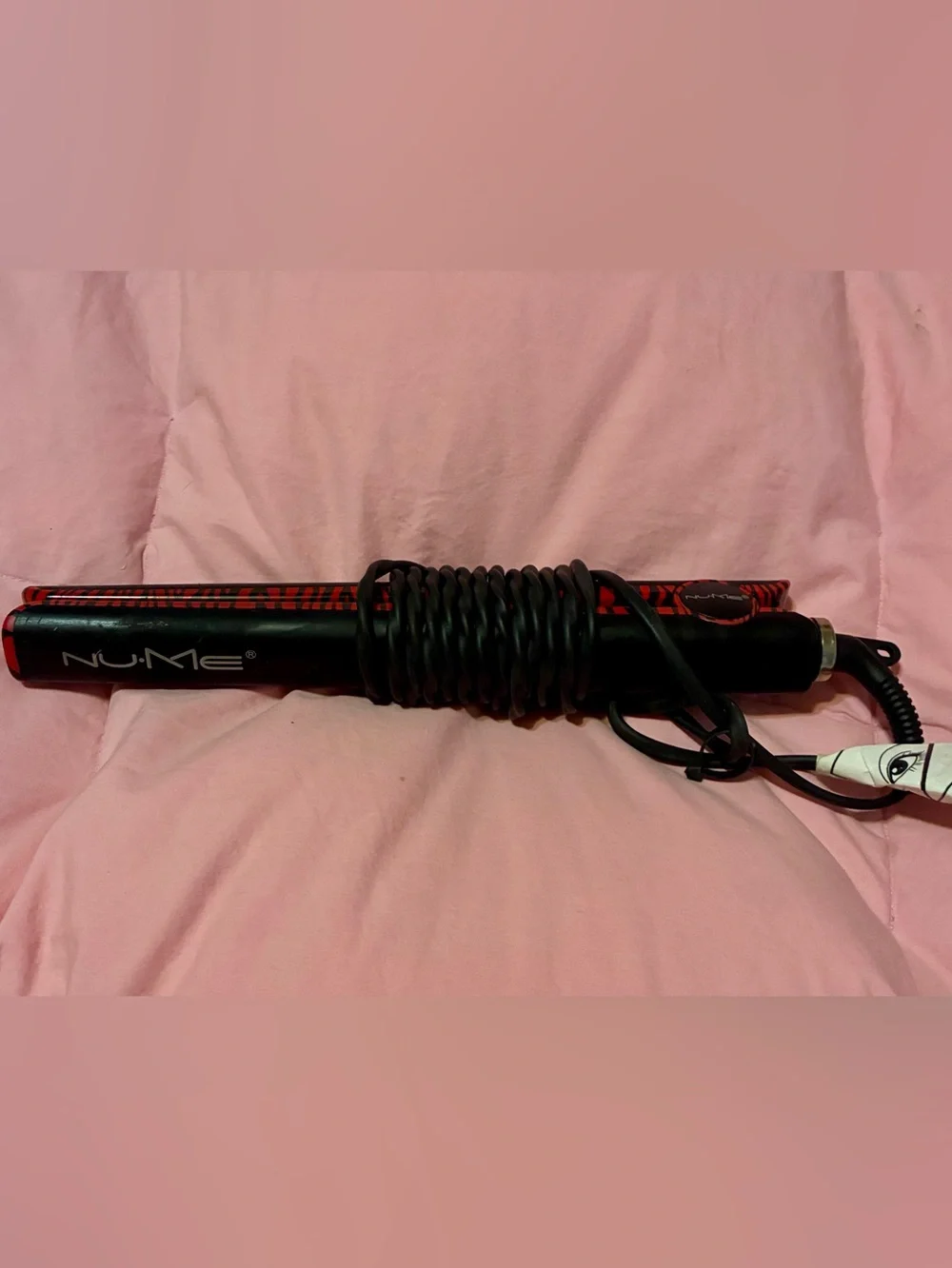 NuMe Megastar Black & Red Zebra Stripes Hair Straightener